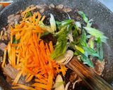 Foto langkah ke 3 dari resep Japchae Korea.