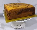 Gambar langkah 6 resipi Kek Marble Kampung.