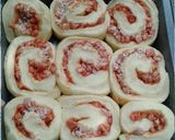 Foto langkah ke 3 dari resep Pizza roll super empuk.
