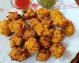 A picture of step 6 of Leftover Rice Pakoras.