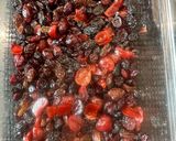 A picture of step 1 of Christmas pudding ice cream - a Combination of 2 of my favourite things :P ENJOY ho ho ho.