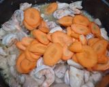 Foto langkah ke 5 dari resep Sapo Tofu Ayam Udang.
