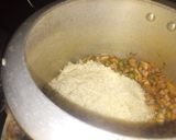 A picture of step 2 of Instant one pot peas pulav.