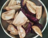 दहीतल्या वांग्याची सात्विक भाजी (dahi wangi bhaji recipe in marathi) रेसिपी स्टेप 1 फोटो