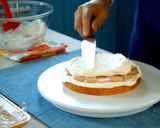 A picture of step 17 of Peach Decoration Cake (Chantilly Peche).