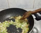 A picture of step 4 of Mixed Fried Rice.