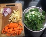 Foto langkah ke 1 dari resep Cah Sayur Saos Tiram.