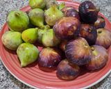 Une image de l'étape 1 de Confiture des figues vertes et noires.