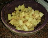 Foto del paso 2 de la receta: Salmón Blanco Grillado con Salsa al Verdeo y Cubos Dorados al Horno