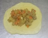 Foto langkah ke 10 dari resep Beef Curry Puff (Karipap Pusing).