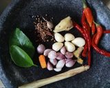 Foto langkah ke 2 dari resep Kalio Ayam.