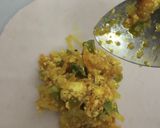 A picture of step 3 of Baked paneer momos with gravy.