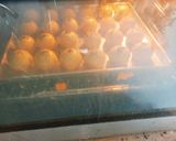 Hình bước làm 5 của món Bánh trung thu ngàn lớp nhân mochi chà bông trứng muối