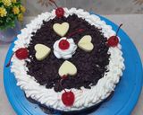 Foto langkah ke 8 dari resep Black Forest Cake with Choco Filling.