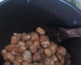 Foto langkah ke 2 dari resep Spicy Mushroom Tuna Pasta.