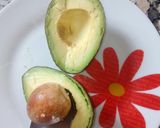 Foto del paso 3 de la receta: ¿Cómo sacar la pulpa un aguacate fácilmente? #superalimento