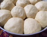 Foto langkah ke 5 dari resep Roti Sobek.