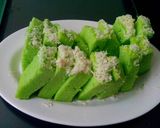 Foto langkah ke 7 dari resep Bolu Pandan Keju.