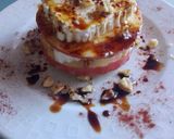 Foto del passaggio 2 della ricetta Mela e giuncata, con frutta secca e vincotto