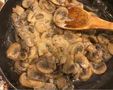 Foto del paso 4 de la receta: Salsa de champiñones al vino