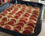 Diós-fügés morzsás piskóta recept fázis 1 fotója