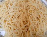 A picture of step 1 of Chow mein.