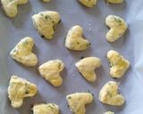 Foto langkah ke 4 dari resep Scone daun kucai & keju cheddar.