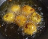 वडा पाव (vadapav recipe in marathi) रेसिपी स्टेप 4 फोटो 