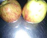 A picture of step 1 of Apple halwa.
