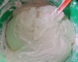 Foto langkah ke 3 dari resep Bolu pandan santan kukus ekonomis.