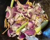 A picture of step 4 of California Farm Ginger Pork Stirfry.
