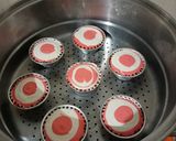 Foto langkah ke 4 dari resep Bolu kukus mekar merah putih,,.