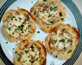 Foto del paso 7 de la receta: Canastas de queso de cabra y cebolla con mermelada de pétalos de rosa