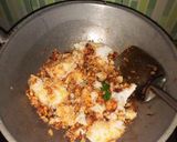 Foto langkah ke 3 dari resep 22. Nasi Goreng Keluarga.