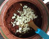 A picture of step 8 of Jhat pat muttka gajer ka halwa.