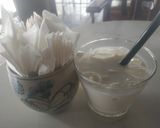 Hình bước làm 2 của món Sữa chua đánh đá