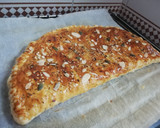 Foto del paso 4 de la receta: Empanada de queso de cabra, dátiles y bacon