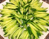 Hình bước làm 1 của món Đùi gà hấp, rưới sốt mè