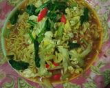 Foto langkah ke 3 dari resep Indomie goreng nyemek.
