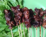 Foto langkah ke 5 dari resep Sate Daging Sapi Bakar Teflon.