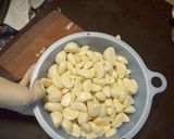 影片 －蒜頭的處理 – 油浸蒜蓉/乾蔥蒜蓉醬/氣炸乾蔥蒜片的食譜步驟4照片