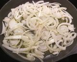 Foto del paso 2 de la receta: Tortilla de Patatas & Cebolla