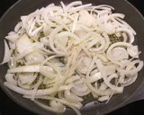 Foto del paso 2 de la receta: Tortilla de Patatas & Cebolla