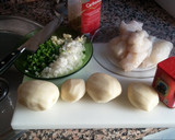 Foto del paso 1 de la receta: Patatas con arroz y bacalao