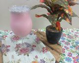 A picture of step 3 of Rose sharbat.