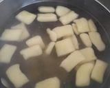 Hình bước làm 1 của món Chè khoai lang dẻo hột é