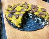 A picture of step 6 of No bake biscuit cake.