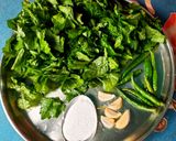 सरसों के पत्ते की चटनी(Sarso ke patte ki chutney recipe in hindi) रेसिपी चरण 2 फोटो