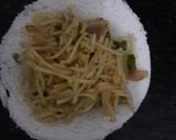A picture of step 11 of Noodles fusion kachoudi.