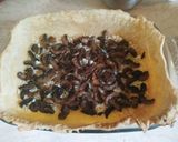 Φωτογραφία βήματος 13 της συνταγής Quiche με μανιτάρια, καραμελωμένα κρεμμύδια και λαδοτύρι Μυτιλήνης